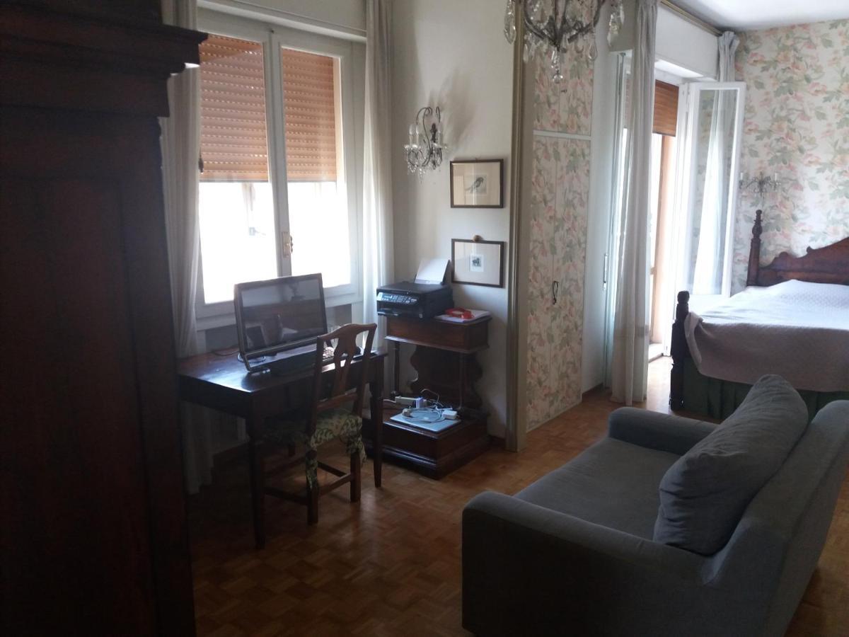 Relais Lola Apartment Bologna Bagian luar foto