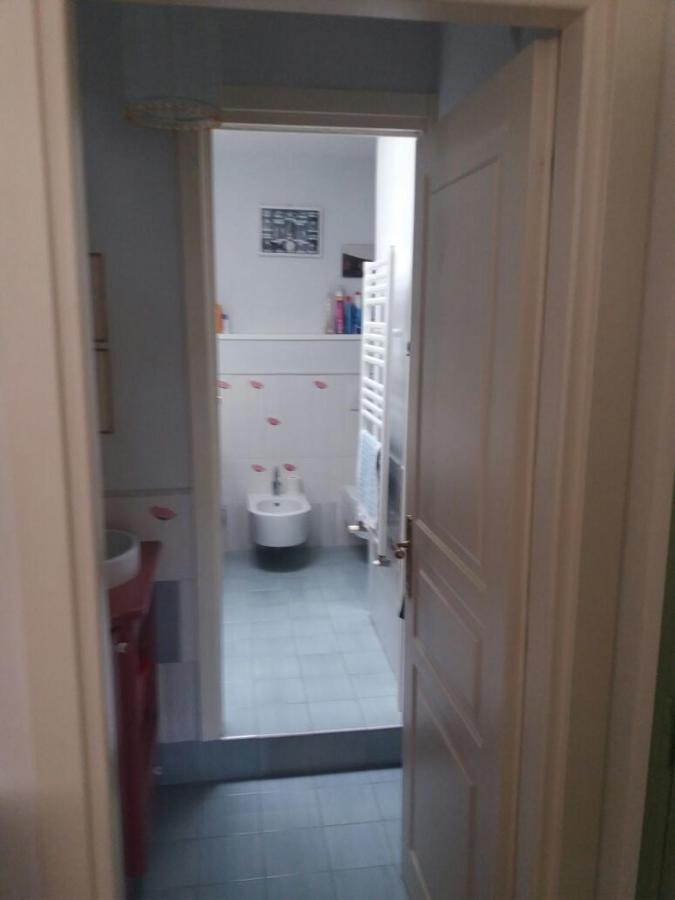 Relais Lola Apartment Bologna Bagian luar foto
