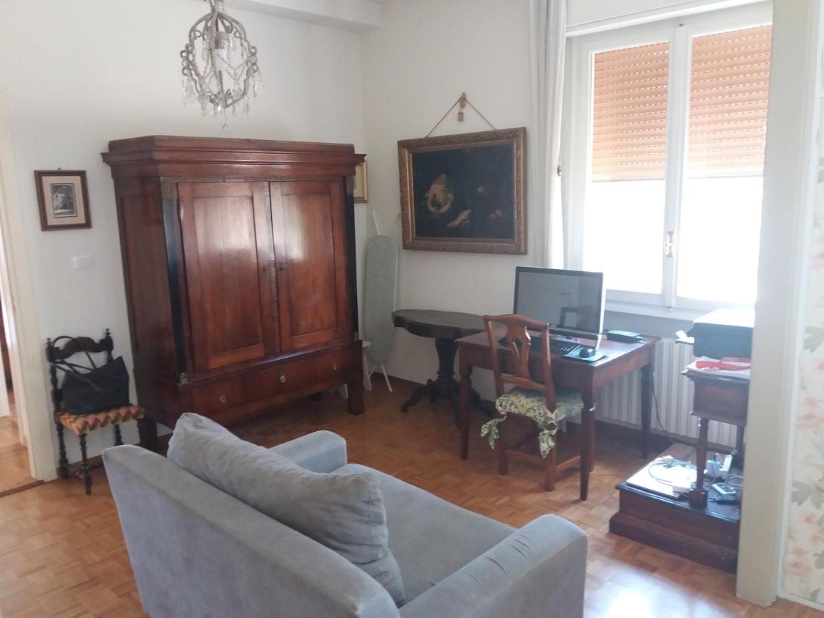 Relais Lola Apartment Bologna Bagian luar foto