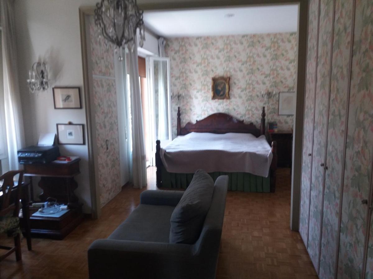 Relais Lola Apartment Bologna Bagian luar foto